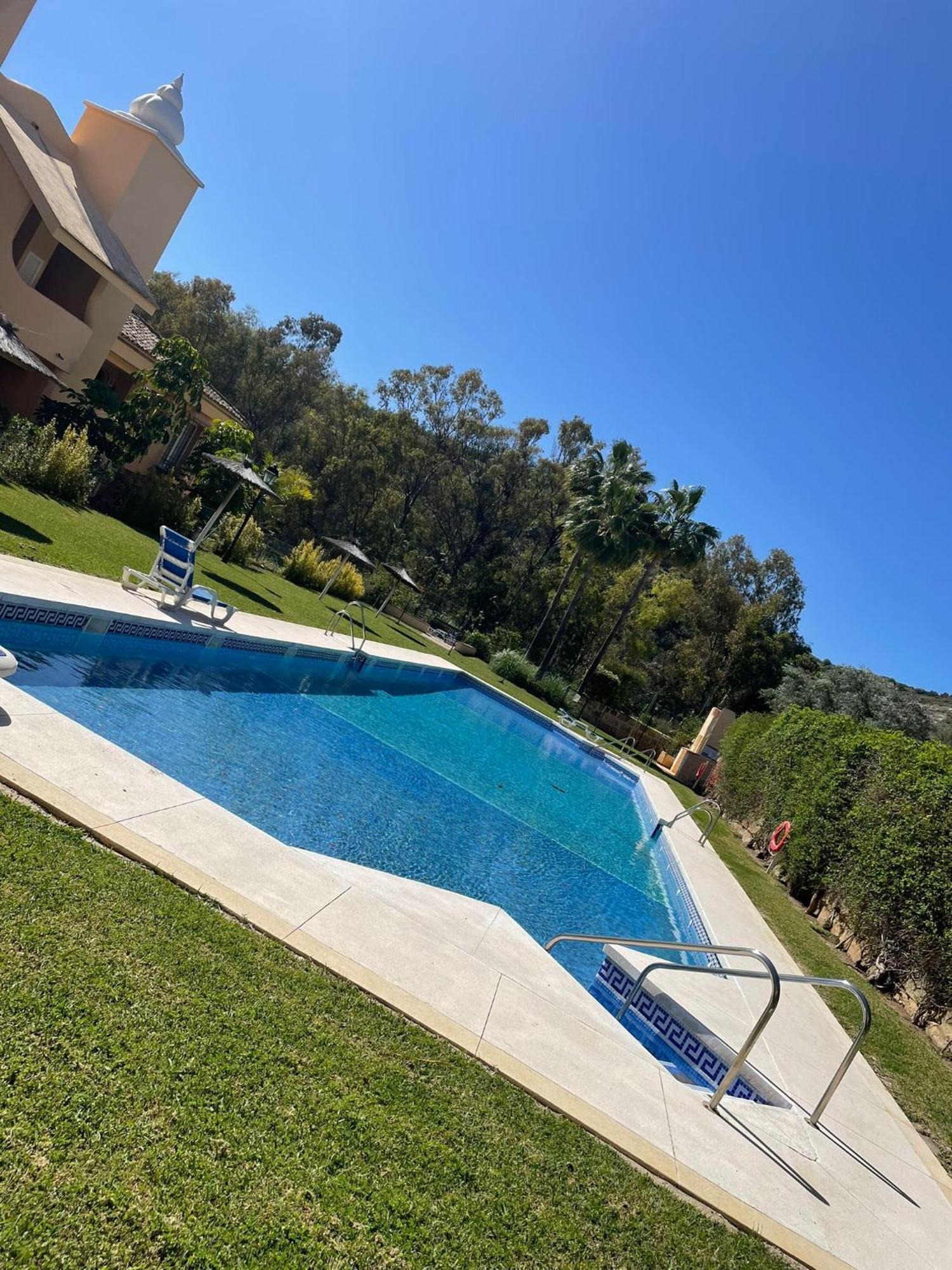 Santa Maria Village, Elviria, * Marbella