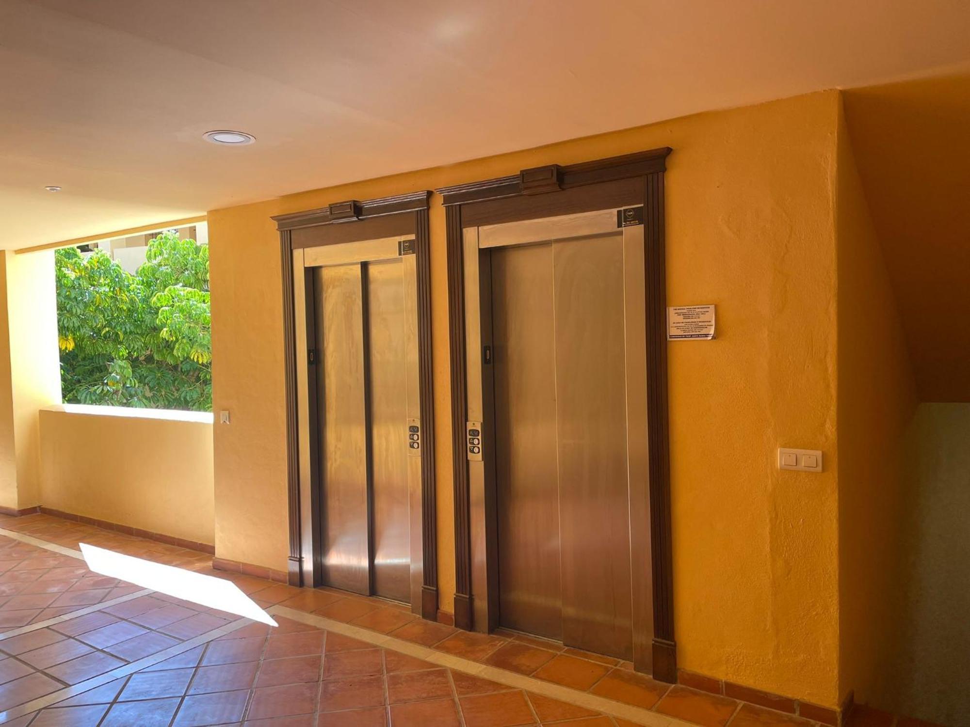 Santa Maria Village, Elviria,