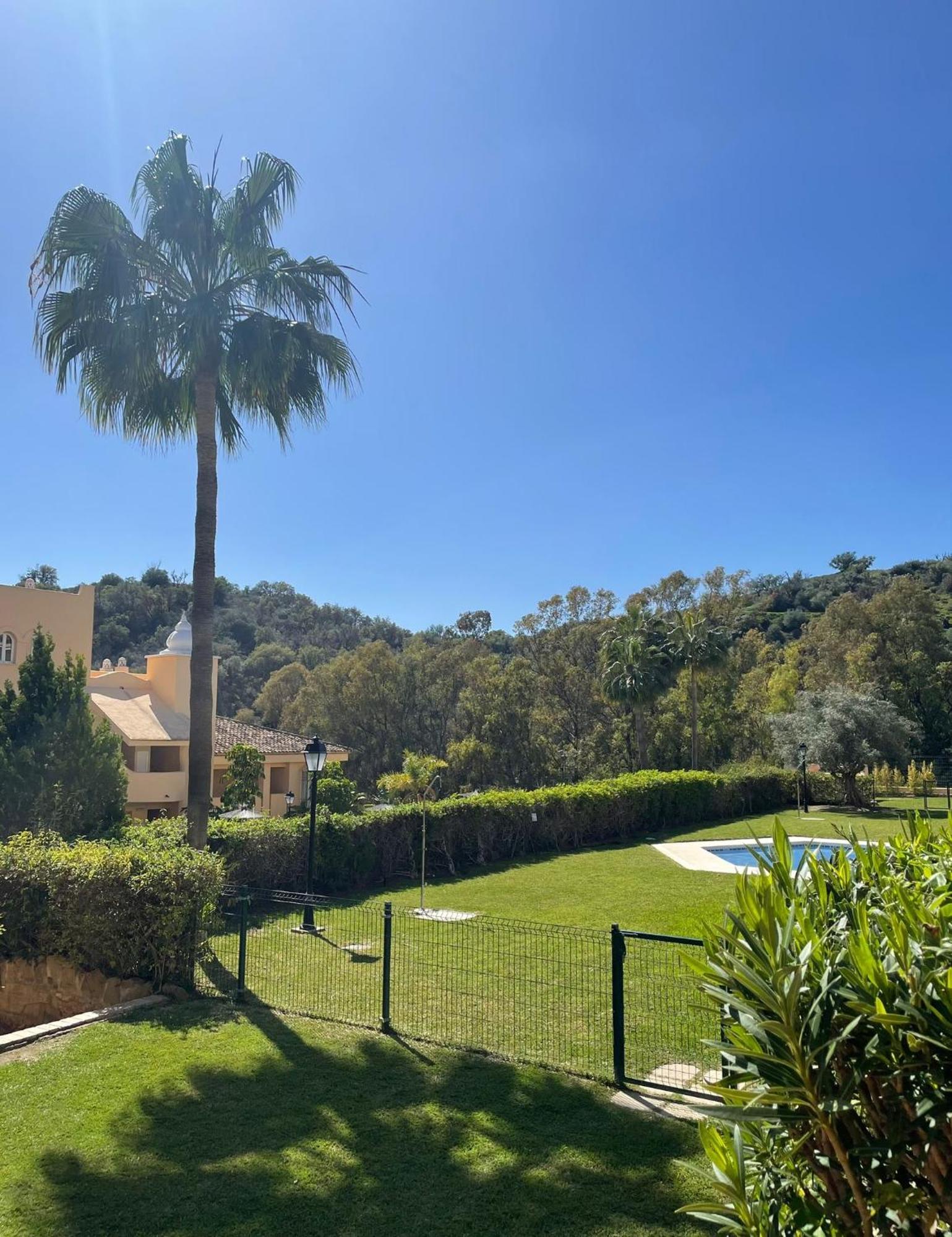 Santa Maria Village, Elviria, * Marbella