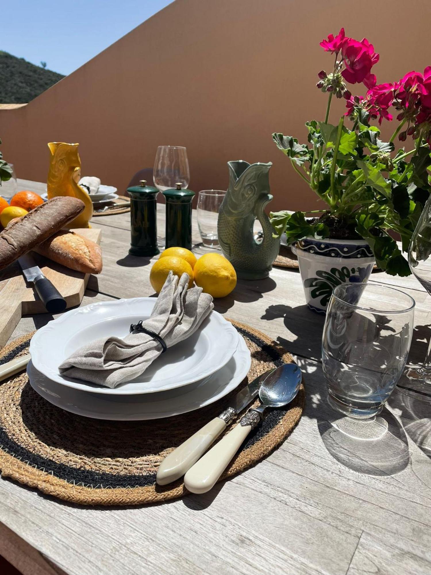 Santa Maria Village, Elviria, * Marbella